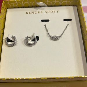 NWB Kendra Scott Grayson Gift Set
